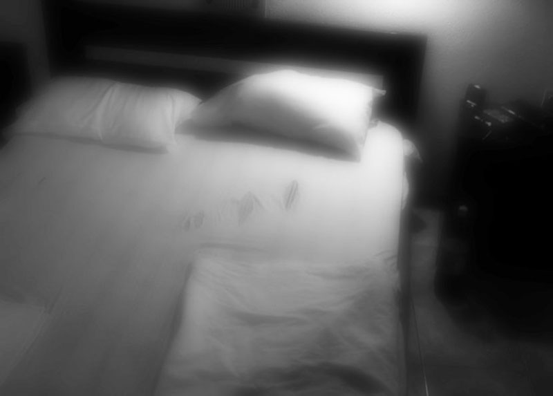 Meistens billige Stundenhotels, die ihre Zimmer günstig an Prostituierte und ihre Freier vermieten